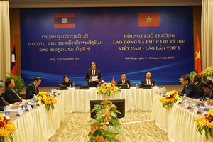 Hội nghị Bộ trưởng Lao động và phúc lợi xã hội Việt Nam-Lào lần thứ 5