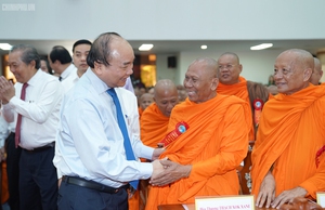 Thủ tướng chung vui Tết cổ truyền Chôl Chnăm Thmây với đồng bào Khmer