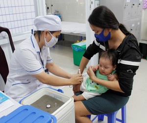 Đưa tiêm nhắc vắc xin bạch hầu, uốn ván cho trẻ 7 tuổi vào chương trình tiêm chủng mở rộng