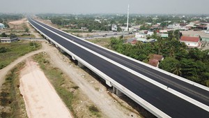 Tháo gỡ vướng mắc dự án đường cao tốc Bến Lức - Long Thành