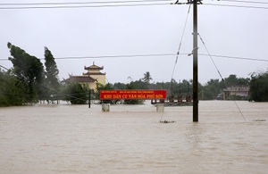 Bộ Ngoại giao ủng hộ đồng bào bị mưa lũ miền Trung