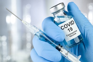 Chậm tiêm vaccine ngừa COVID-19, kinh tế thế giới 'bốc hơi' hơn 2.300 tỷ USD