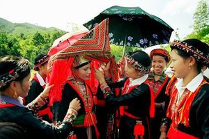 Truyền dạy văn hóa phi vật thể cho dân tộc Dao tại Thái Nguyên