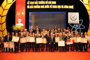 Lập hội đồng xét tặng Giải thưởng Hồ Chí Minh, Giải thưởng Nhà nước về KHCN