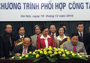 Phối hợp thực thi chính sách đối với người Việt ở nước ngoài