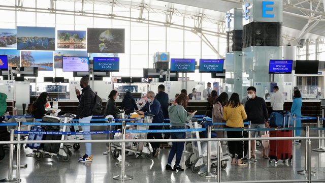 Sân bay Nội Bài sẵn sàng đón khách dịp Tết Nguyên đán - Ảnh 2. Sân bay Nội Bài sẵn sàng đón khách dịp Tết Nguyên đán - Ảnh 2.