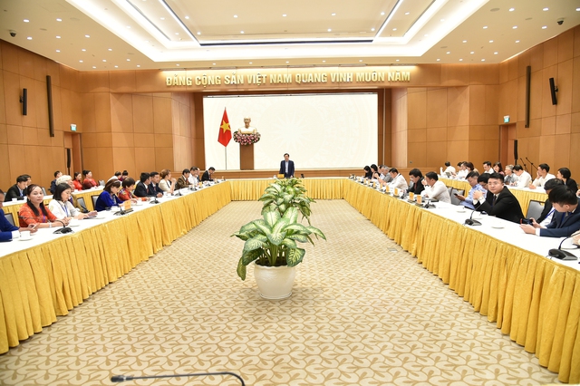 Giỏi nghiệp vụ, giữ đạo đức, uy tín sẽ "hữu xạ tự nhiên hương" - Ảnh 1. Giỏi nghiệp vụ, giữ đạo đức, uy tín sẽ "hữu xạ tự nhiên hương" - Ảnh 1.