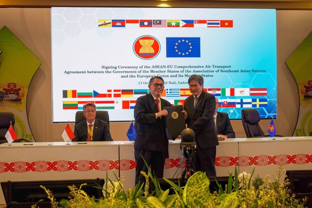 ASEAN và EU ký kết Hiệp định vận tải hàng không liên khối - Ảnh 1.