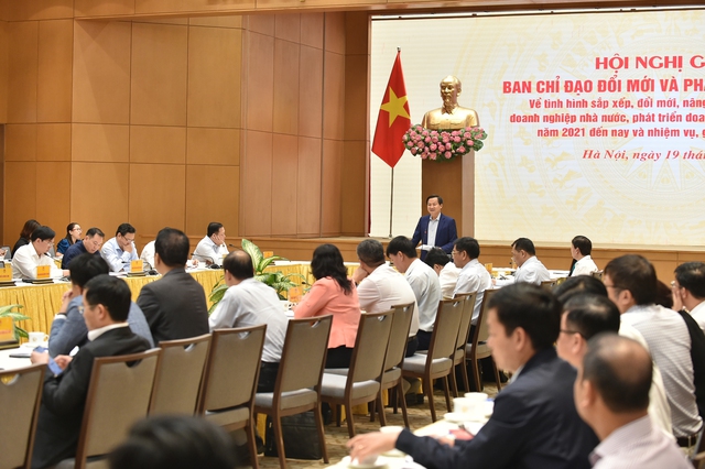 Phó Thủ tướng Lê Minh Khái chủ trì hội nghị về đổi mới và phát triển doanh nghiệp - Ảnh 2.