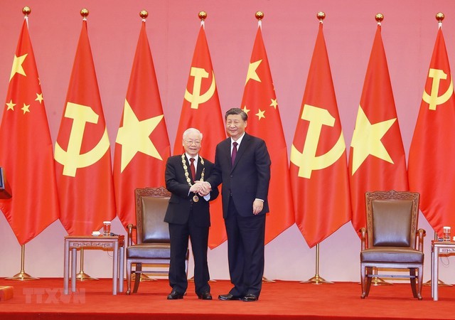 Tổng Bí thư, Chủ tịch nước CHND Trung Hoa Tập Cận Bình trao Huân chương Hữu nghị tặng Tổng Bí thư Nguyễn Phú Trọng - Ảnh 2.