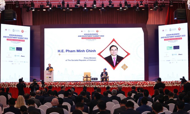 Thủ tướng: Việt Nam cam kết tạo lập môi trường kinh doanh tốt nhất - Ảnh 3.