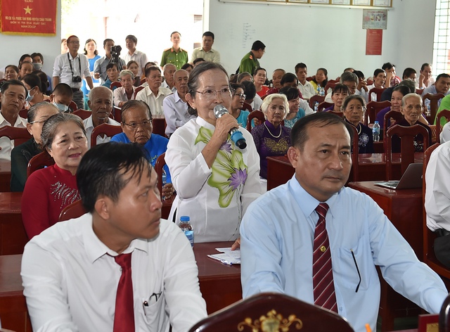 Phó Thủ tướng Lê Văn Thành dự Ngày hội Đại đoàn kết tại Long An - Ảnh 2.