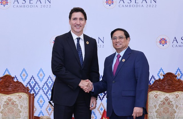 Thủ tướng Phạm Minh Chính gặp Thủ tướng Canada Justin Trudeau - Ảnh 1.