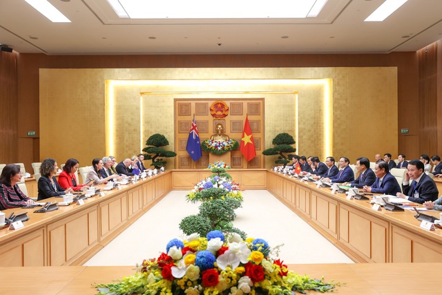 Chùm ảnh: Hai Thủ tướng Việt Nam - New Zealand thăm nhà sàn Bác Hồ - Ảnh 13.