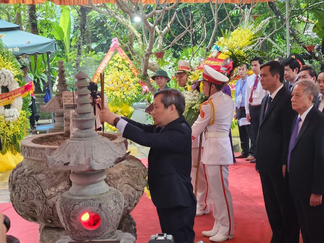Quảng Bình: Tưởng niệm 50 năm ngày hy sinh các anh hùng liệt sĩ ‎tại hang Tám Cô - Ảnh 1.
