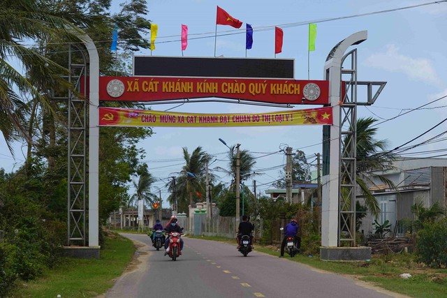 Cử tri ủng hộ thành lập thị trấn Cát Khánh, huyện Phù Cát, tỉnh Bình Định - Ảnh 1.