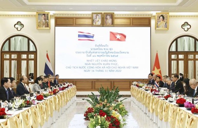 Chủ tịch nước Nguyễn Xuân Phúc hội đàm với Thủ tướng Thái Lan Prayut Chan-o-cha - Ảnh 1.