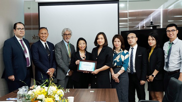 VPBank được vinh danh “Ngân hàng dẫn đầu về Tài chính khí hậu khu vực Đông Á – Thái Bình Dương 2022” - Ảnh 1.
