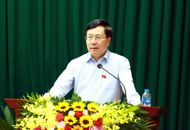 Phó Thủ tướng Thường trực tiếp xúc cử tri Bà Rịa-Vũng Tàu - Ảnh 1.