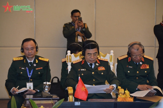 Đại tướng Phan Văn Giang dự Hội nghị ADMM tại Campuchia - Ảnh 1.