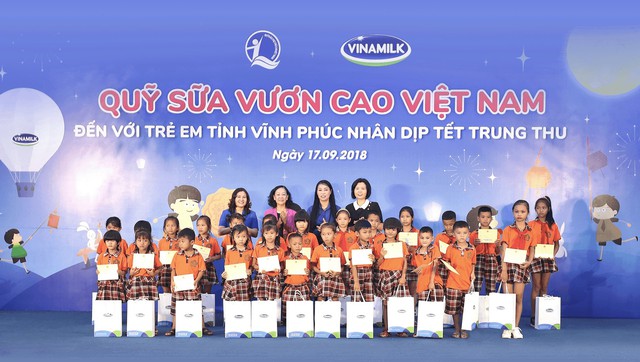 Quỹ sữa Vươn cao Việt Nam và Vinamilk: Đưa hơn 40,6 triệu ly sữa đến tay hàng triệu trẻ em Việt Nam - Ảnh 2.