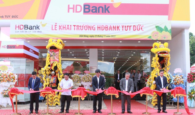 HDBank đẩy mạnh nâng cấp hạ tầng tài chính Đắk Nông - Ảnh 1. HDBank đẩy mạnh nâng cấp hạ tầng tài chính Đắk Nông - Ảnh 1.