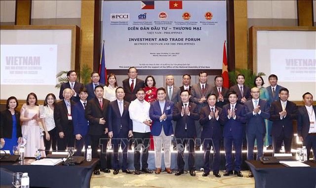 Chủ tịch Quốc hội dự Diễn đàn đầu tư-thương mại Việt Nam-Philippines - Ảnh 2.