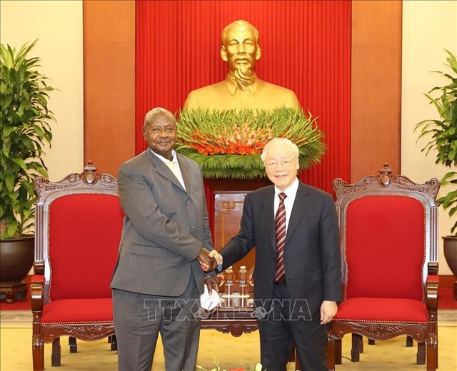 Tổng Bí thư Nguyễn Phú Trọng tiếp Tổng thống Uganda, Chủ tịch Đảng Phong trào Kháng chiến quốc gia - Ảnh 1.