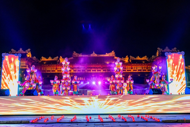 Nghệ sĩ Huế và Hàn Quốc trình diễn 'Vũ khúc giao hòa' Festival mùa Đông Huế - Ảnh 1.