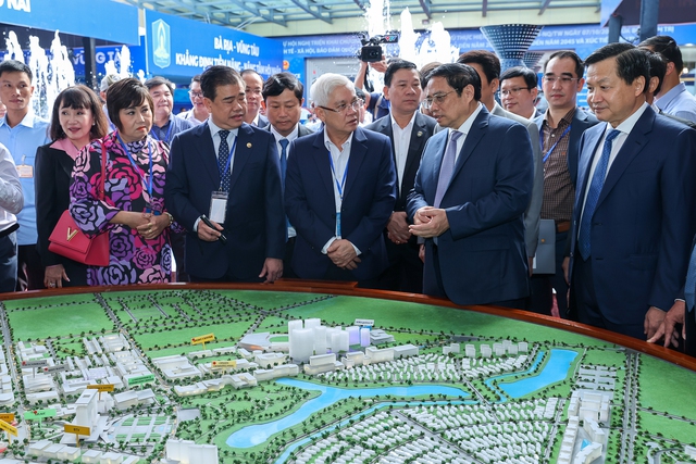 Thủ tướng định hướng "tư duy mới, đột phá mới, giá trị mới" cho phát triển Đông Nam Bộ - Ảnh 12.