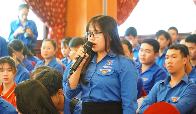 Chủ tịch UBND tỉnh Thừa Thiên Huế: Chung tay hỗ trợ thanh niên khởi nghiệp - Ảnh 2. Chủ tịch UBND tỉnh Thừa Thiên Huế: Chung tay hỗ trợ thanh niên khởi nghiệp - Ảnh 2.