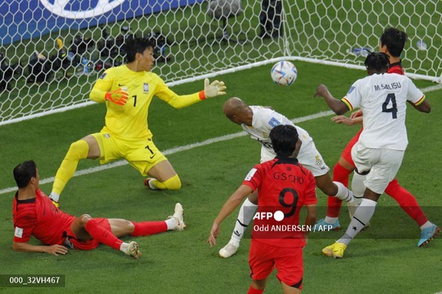 World Cup 2022: Bồ Đào Nha 'ấm chỗ'; Hàn Quốc gặp khó - Ảnh 2.