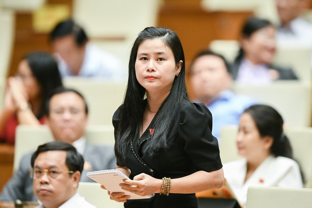 TRỰC TIẾP: Quốc hội chất vấn Bộ trưởng Bộ Thông tin và Truyền thông - Ảnh 1.
