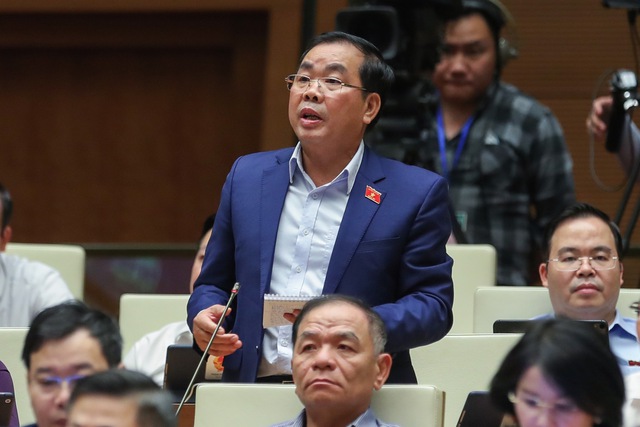 TRỰC TIẾP: Bộ trưởng Bộ Nội vụ Phạm Thị Thanh Trà trả lời chất vấn - Ảnh 1.