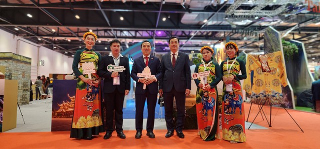 Quảng bá một Việt Nam tươi đẹp, an toàn, mến khách tại Hội chợ Du lịch thế giới 2022 - Ảnh 1.
