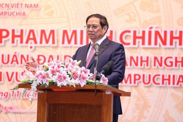 Thủ tướng: 'Người Việt Nam xa Tổ quốc luôn ở trong trái tim của Đảng, Nhà nước' - Ảnh 3.