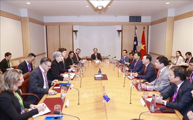 Chủ tịch Quốc hội tiếp Thượng nghị sĩ, Bộ trưởng Ngoại giao Australia và Nhóm Nghị sĩ hữu nghị Australia-Việt Nam - Ảnh 2. Chủ tịch Quốc hội tiếp Thượng nghị sĩ, Bộ trưởng Ngoại giao Australia và Nhóm Nghị sĩ hữu nghị Australia-Việt Nam - Ảnh 2.