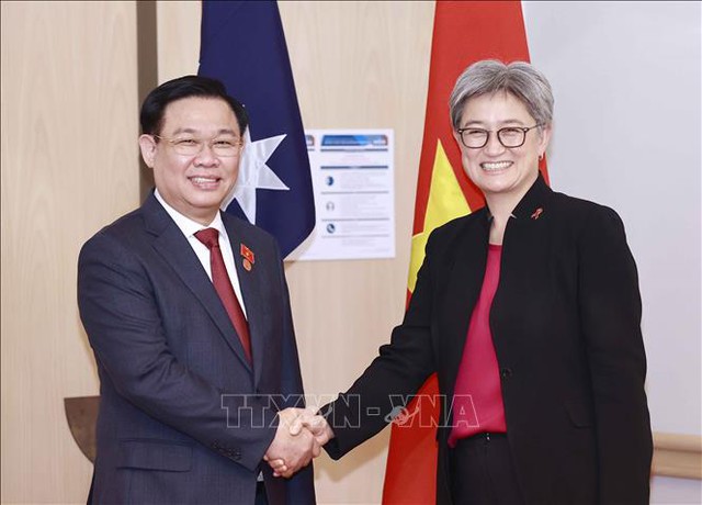 Chủ tịch Quốc hội tiếp Thượng nghị sĩ, Bộ trưởng Ngoại giao Australia và Nhóm Nghị sĩ hữu nghị Australia-Việt Nam - Ảnh 1.