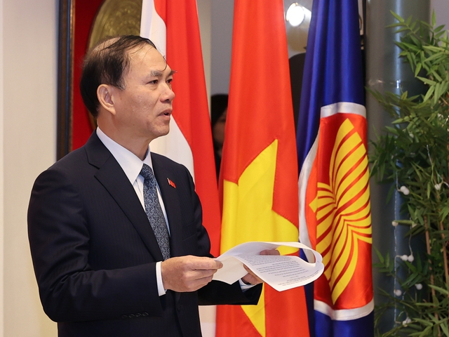 Thủ tướng Phạm Minh Chính gặp gỡ cộng đồng người Việt Nam tại Hà Lan - Ảnh 2.