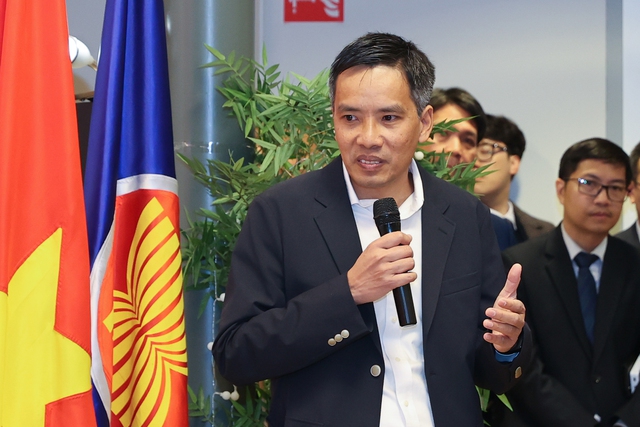 Thủ tướng Phạm Minh Chính gặp gỡ cộng đồng người Việt Nam tại Hà Lan - Ảnh 5.