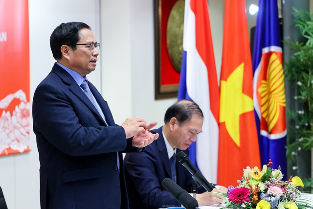 Thủ tướng Phạm Minh Chính gặp gỡ cộng đồng người Việt Nam tại Hà Lan - Ảnh 8.