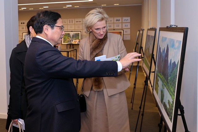 Thủ tướng Phạm Minh Ch&iacute;nh gặp C&ocirc;ng ch&uacute;a Bỉ Astrid - Ảnh 3.