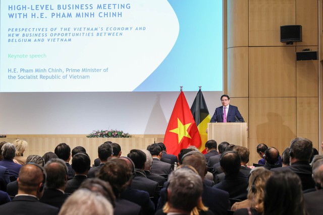 Thủ tướng dự Diễn đàn doanh nghiệp Việt Nam-Bỉ và tiếp lãnh đạo các tập đoàn lớn - Ảnh 3.