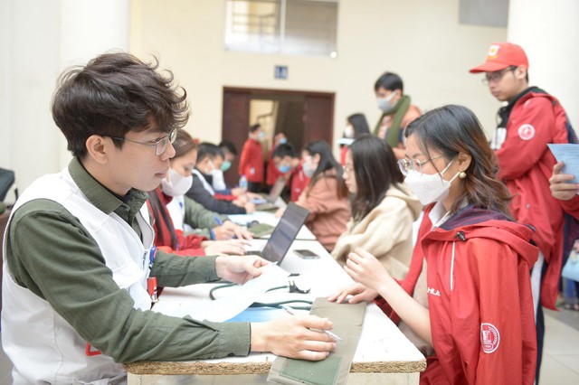 Chủ Nhật Đỏ 2023 chính thức khai mạc: Giọt máu tình nghĩa - Ảnh 2. Chủ Nhật Đỏ 2023 chính thức khai mạc: Giọt máu tình nghĩa - Ảnh 2.