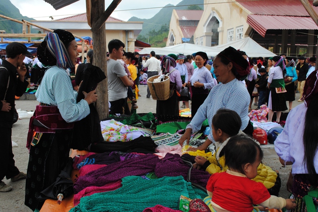 Đến với chợ phiên vùng cao - Ảnh 8. Đến với chợ phiên vùng cao - Ảnh 8.