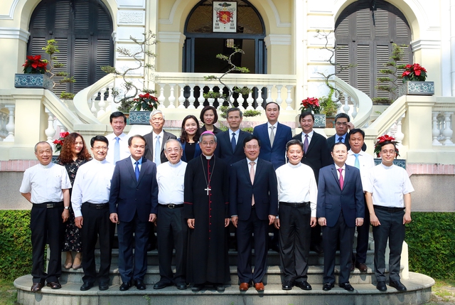 Phó Thủ tướng Thường trực Phạm Bình Minh chúc mừng Giáng sinh tại TPHCMC - Ảnh 4.