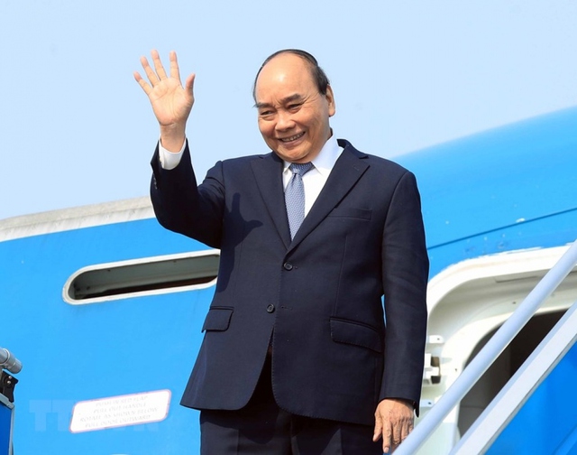 Chủ tịch nước Nguyễn Xuân Phúc lên đường thăm Indonesia - Ảnh 1.