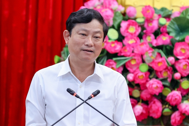 Thủ tướng Phạm Minh Chính làm việc với Ban Thường vụ Tỉnh ủy Bình Dương - Ảnh 2.