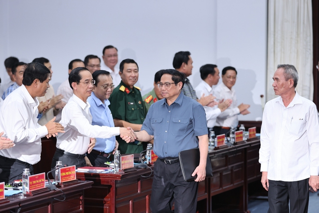 Thủ tướng Phạm Minh Chính làm việc với Ban Thường vụ Tỉnh ủy Bạc Liêu - Ảnh 1.