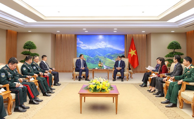 Thủ tướng Phạm Minh Chính tiếp Bộ trưởng Quốc phòng Mông Cổ - Ảnh 3.